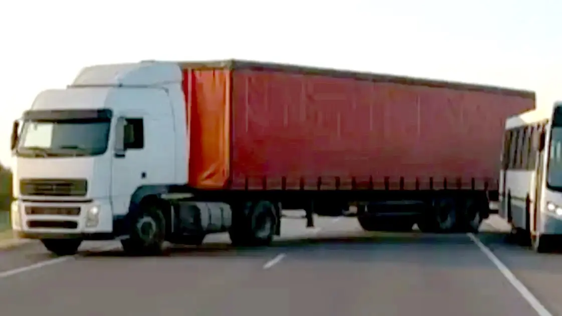 Un camionero bloqueó una ruta en Salta y el resultado de su alcoholemia rompió el récord nacional