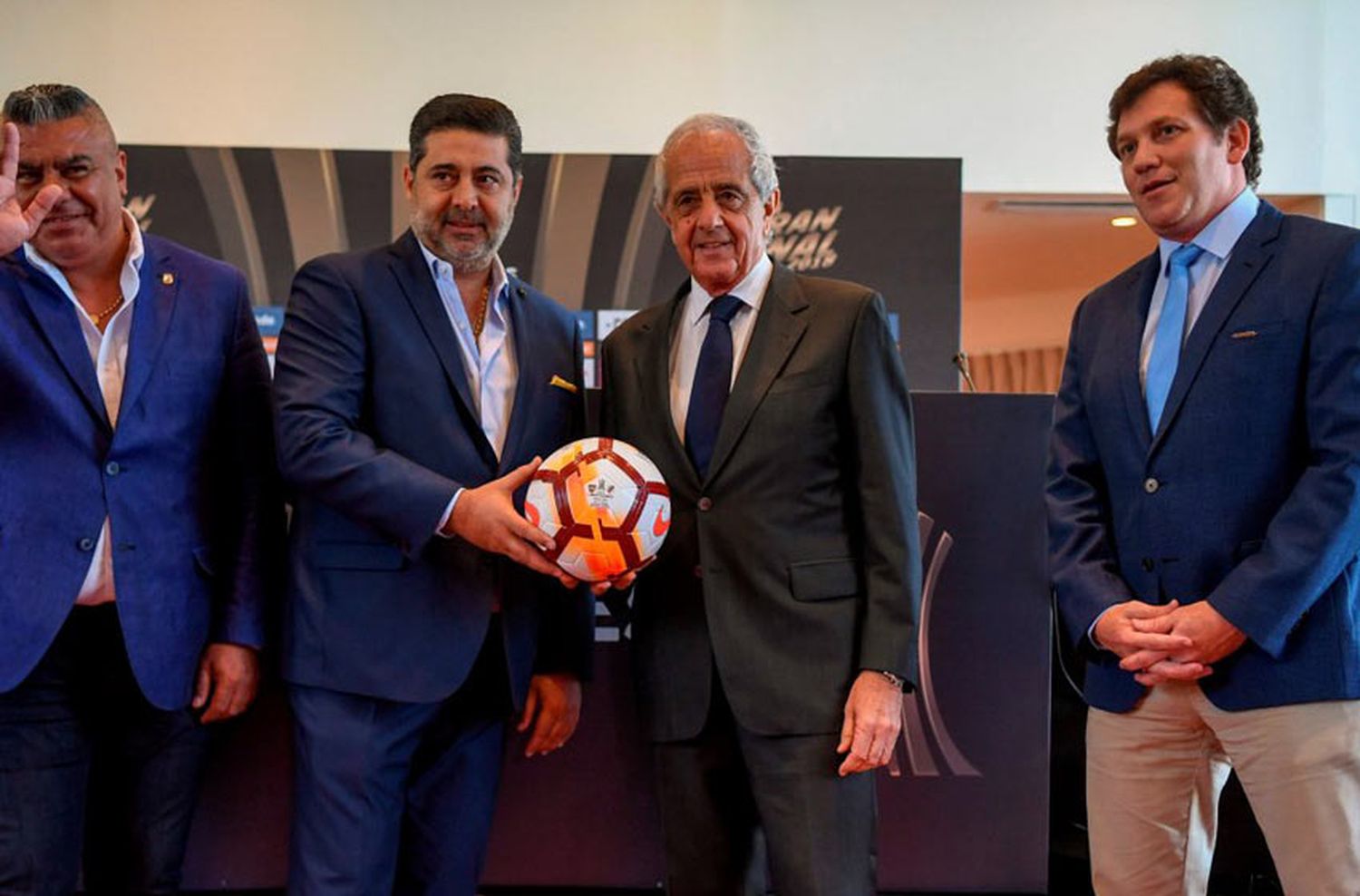 Alejandro Domínguez: «El fútbol lo ganan los jugadores en la cancha»
