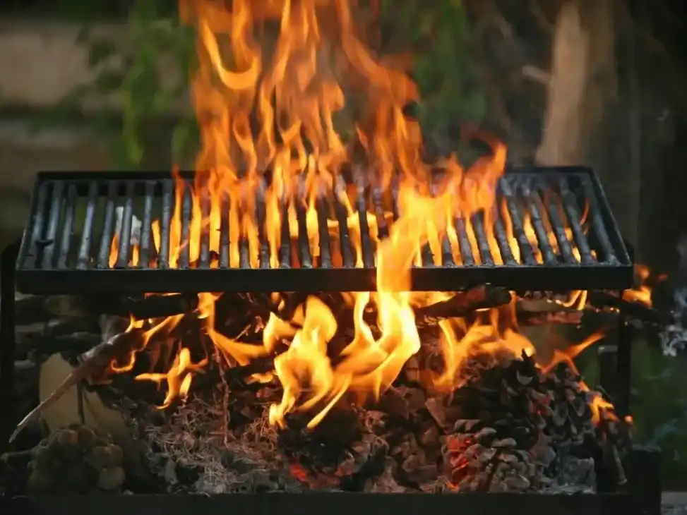 Cómo hacer las mejores costillas sabrosas en el asado: la receta infalible de los expertos parrilleros