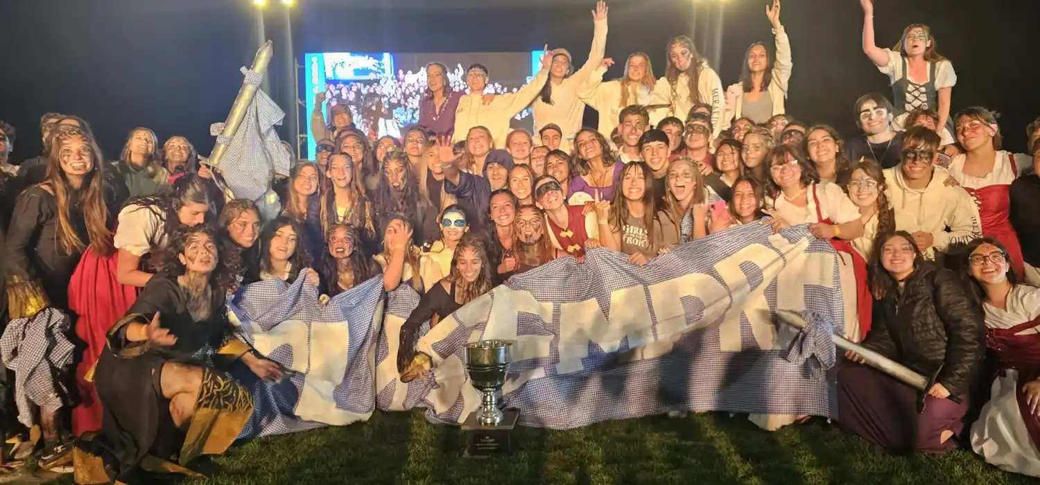 Merakidios fue la flamante agrupación ganadora de la Farandula Estudiantil 2024