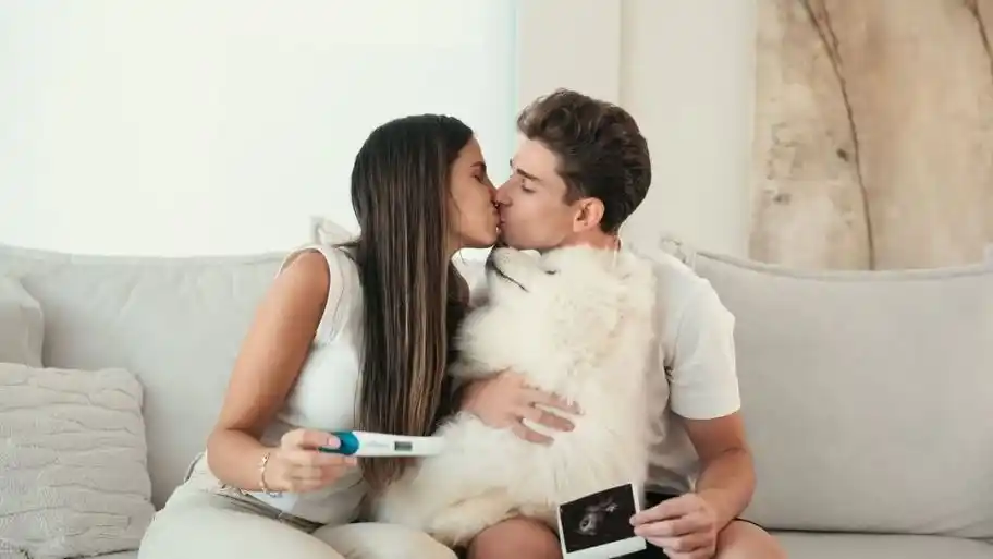 Hace meses que la llegada de su primer hijo era celebrada por los fanáticos del futbolista, desde que la pareja confirmó el embarazo en junio de 2025.