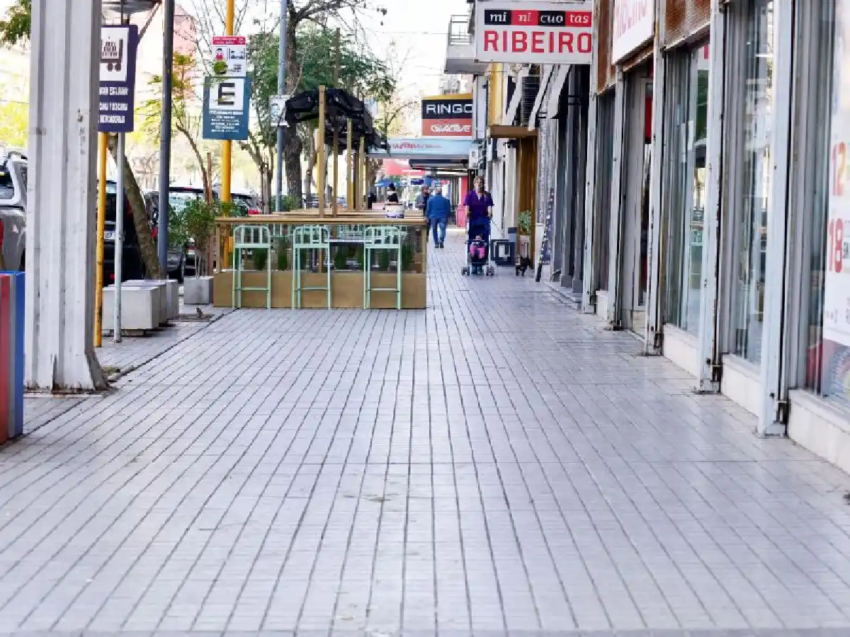 El COE recomendó a San Francisco restringir actividades de 20 a 6