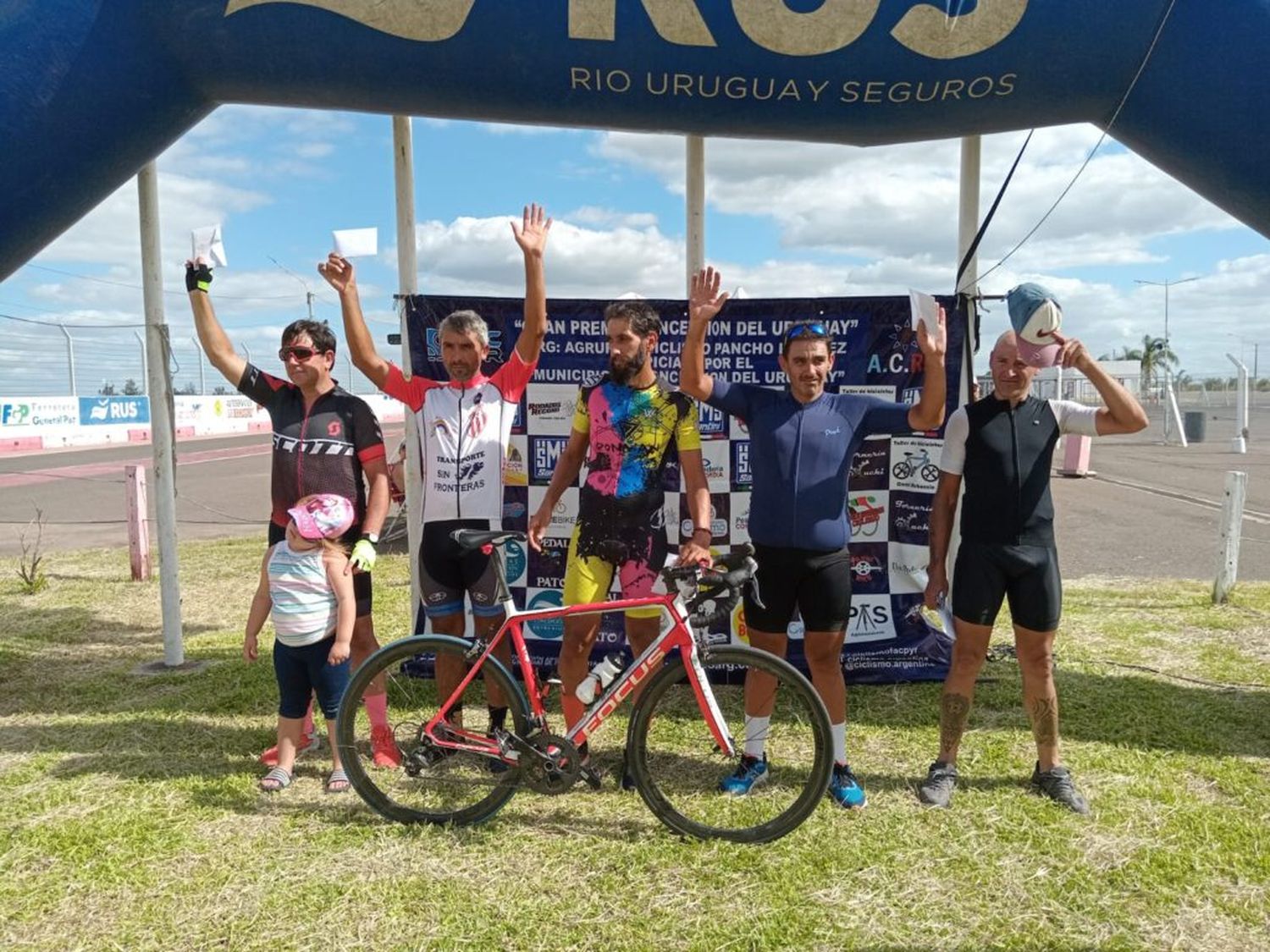 Ciclismo: se corrió el gran premio de nuestra ciudad