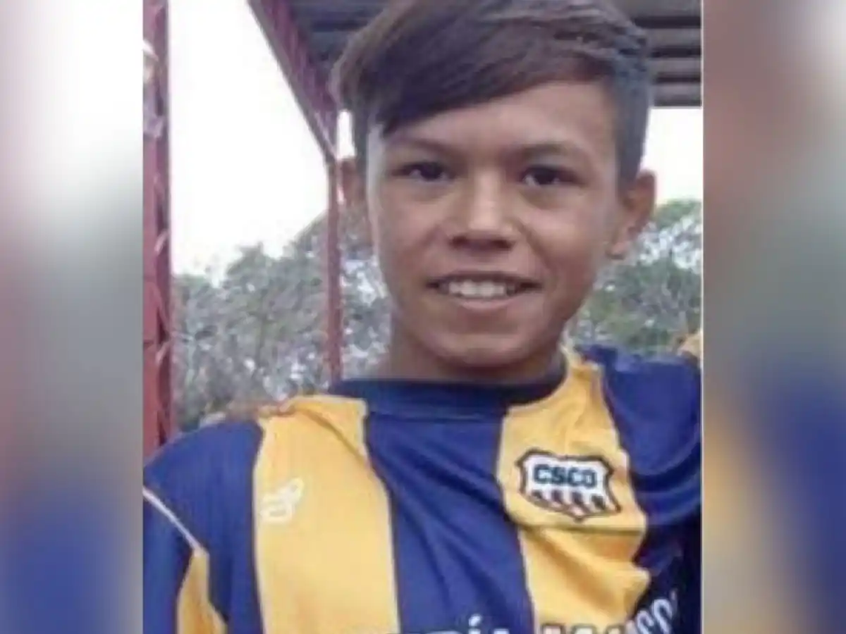 Encontraron apuñalado a un chico que había desaparecido cuando iba a la escuela en Santa Fe