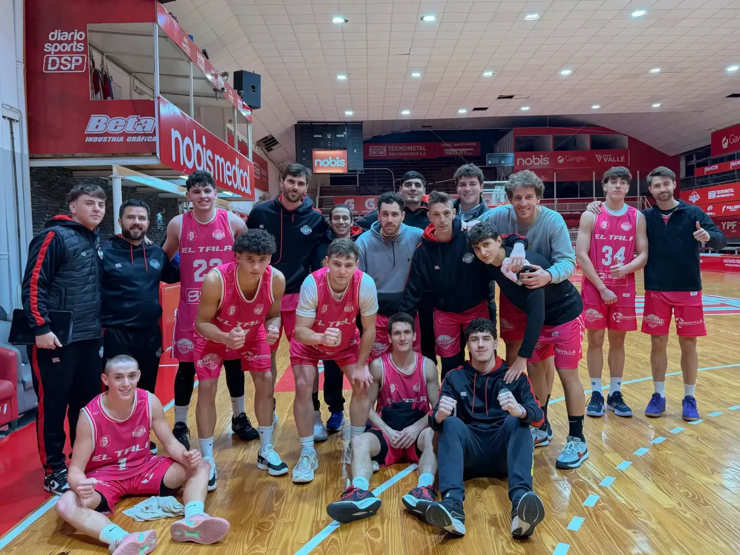 El "Albo" se adueñó del clásico en el Manno.