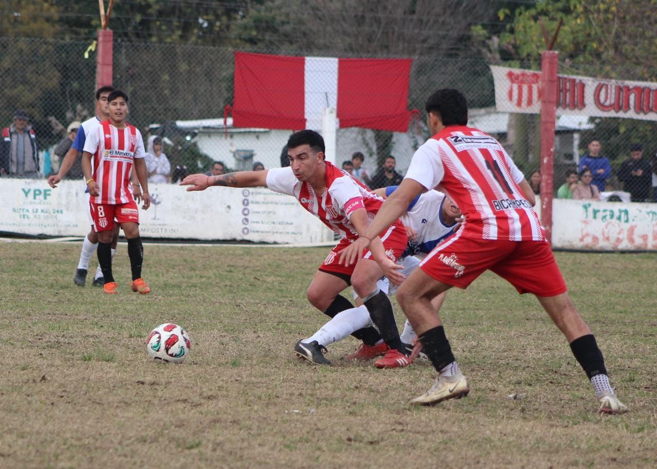 Agustín Campostrini está tarde tendrá mayor companía frente a Urquiza. El bicampeón va con todo al Sur, al única ausencia obligada que tiene el técnico "Yuyi" Mallarino es la de Enzo Basualdo.
