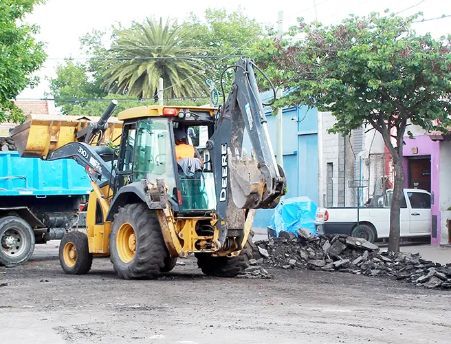 Sigue la obra de pavimento