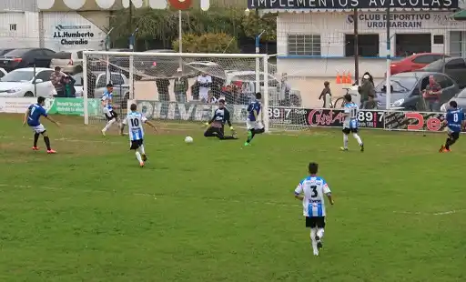 Deportivo venció a Juventud y se metió en la pelea por el título