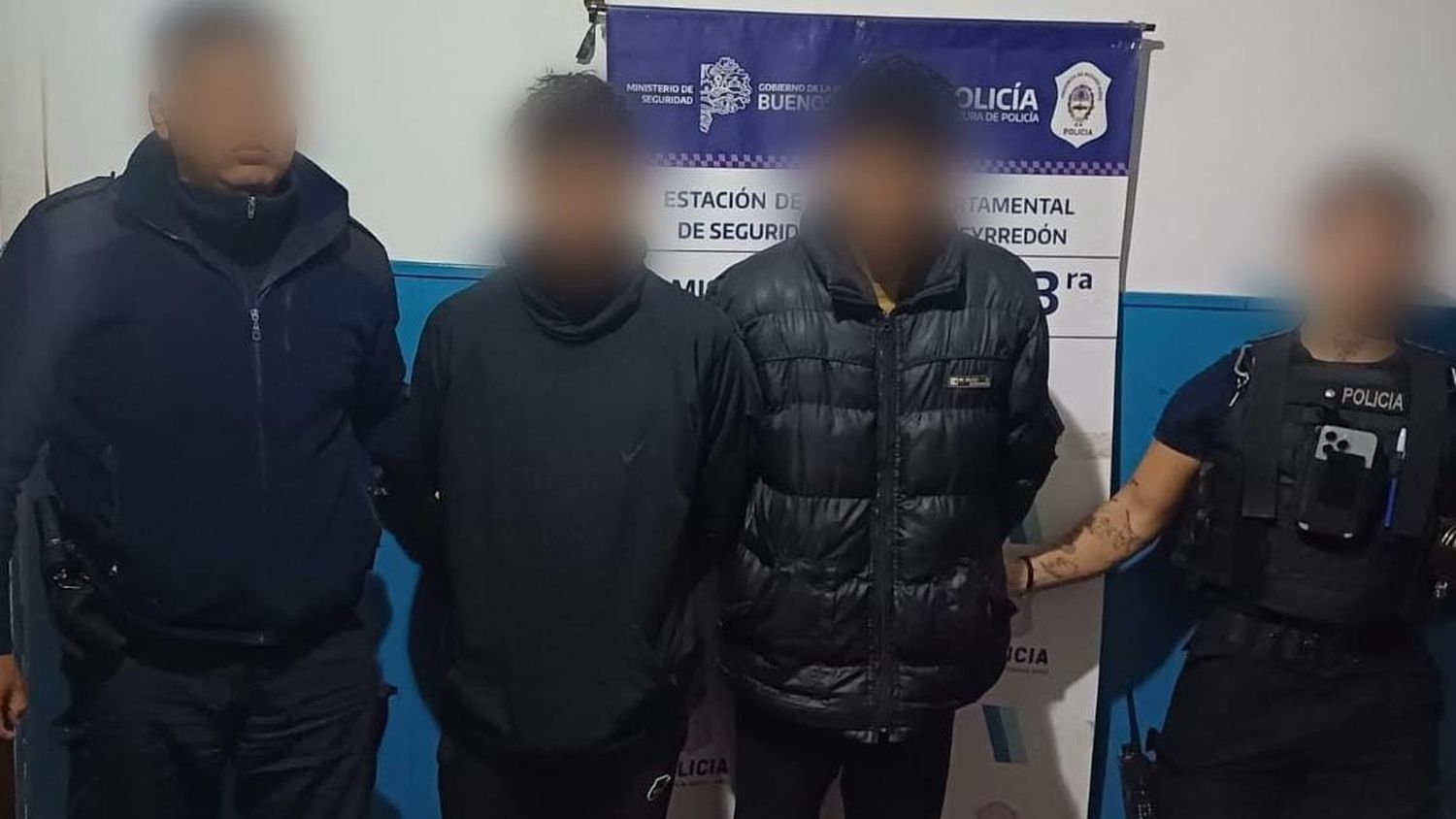 Previamente habían violentado la cerradura del conductor