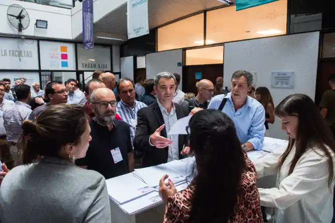 El secretario de Hacienda municipal, Juan Facundo Alfonsín, participó de una reunión macrofiscal encabezada por el ministro de Economía bonaerense, Pablo López