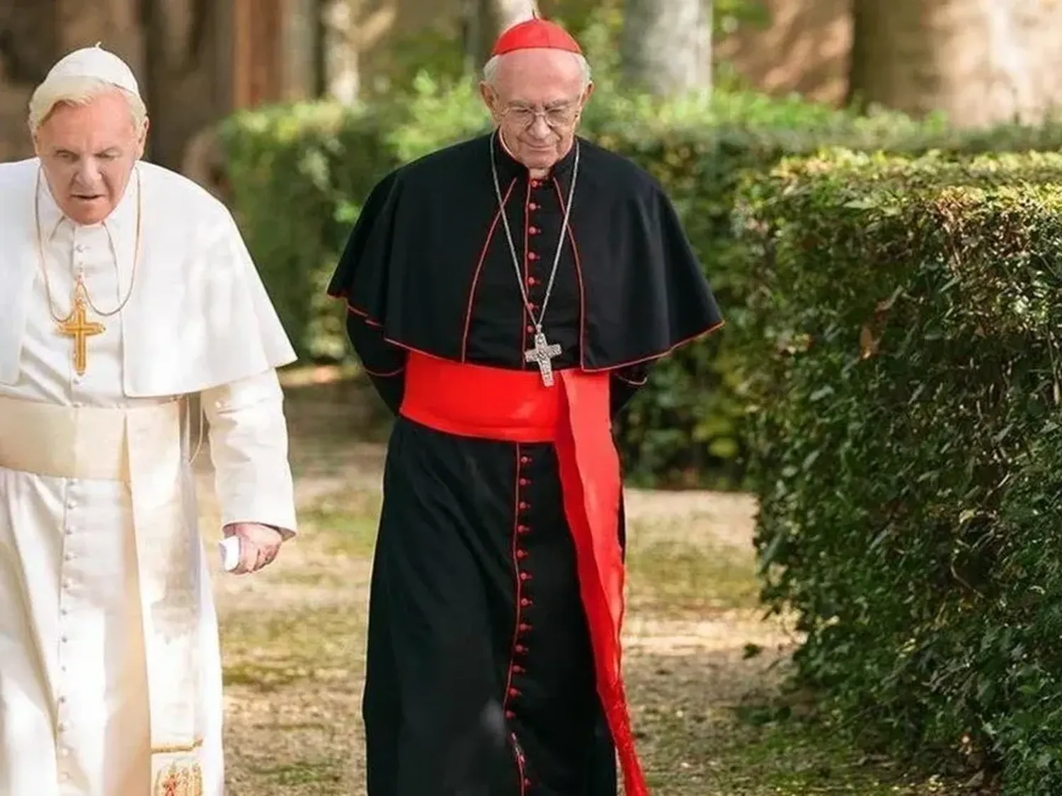 Bergoglio según Jonathan Pryce en “Los dos papas”. Foto: Netflix