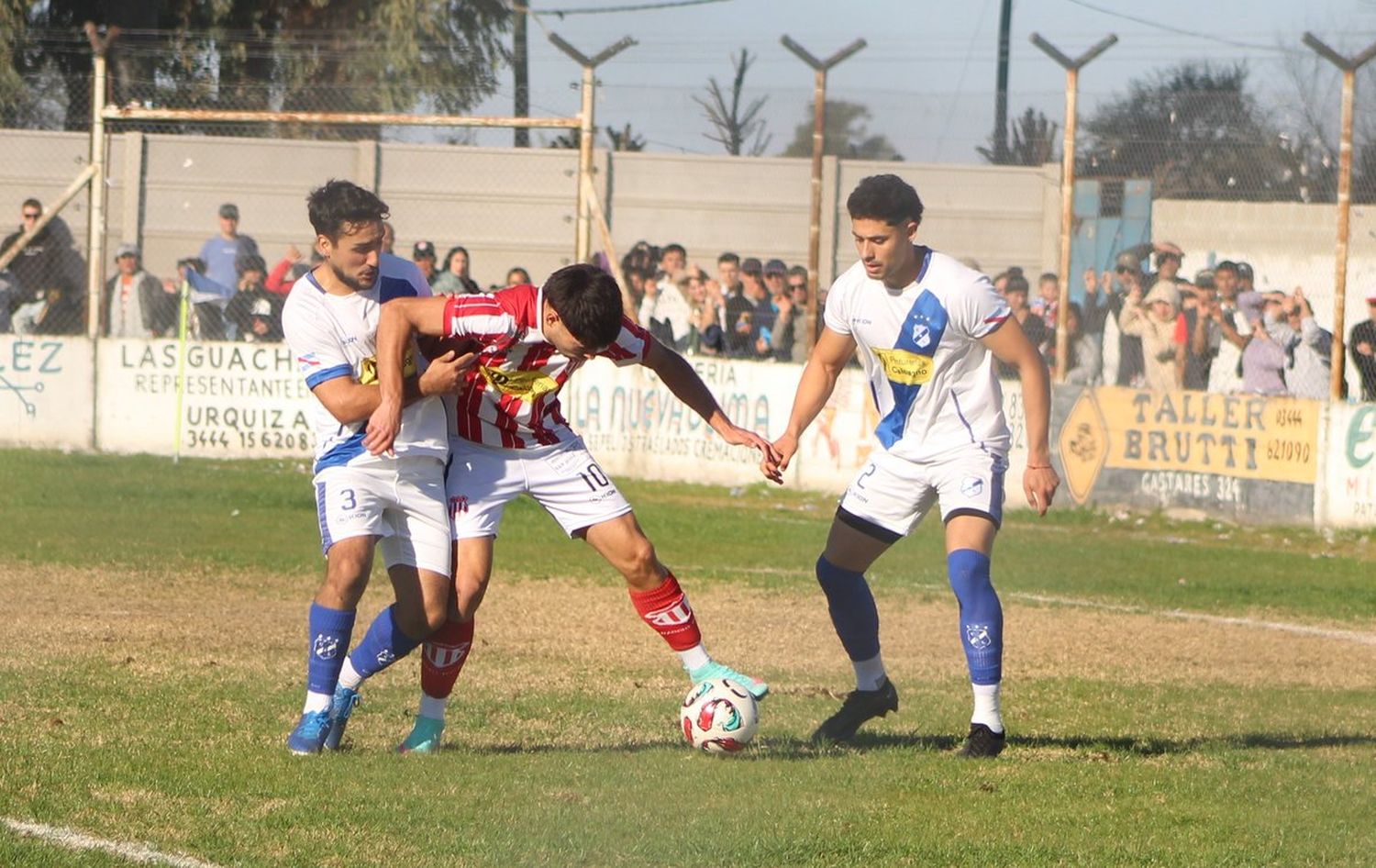 Libertad venció a Barrio Norte en un duelo cargado de tensión