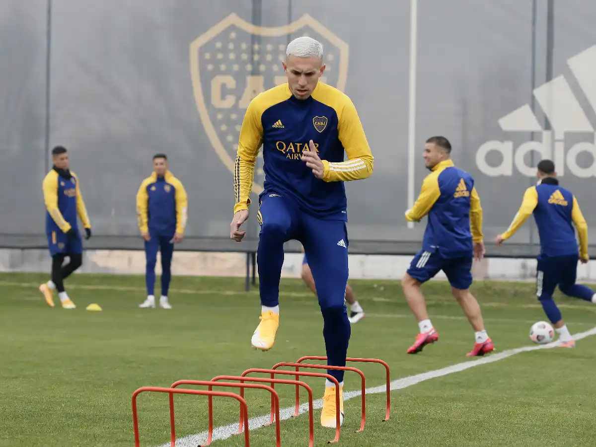 Boca: Briasco aclaró que prefiere "jugar por afuera"