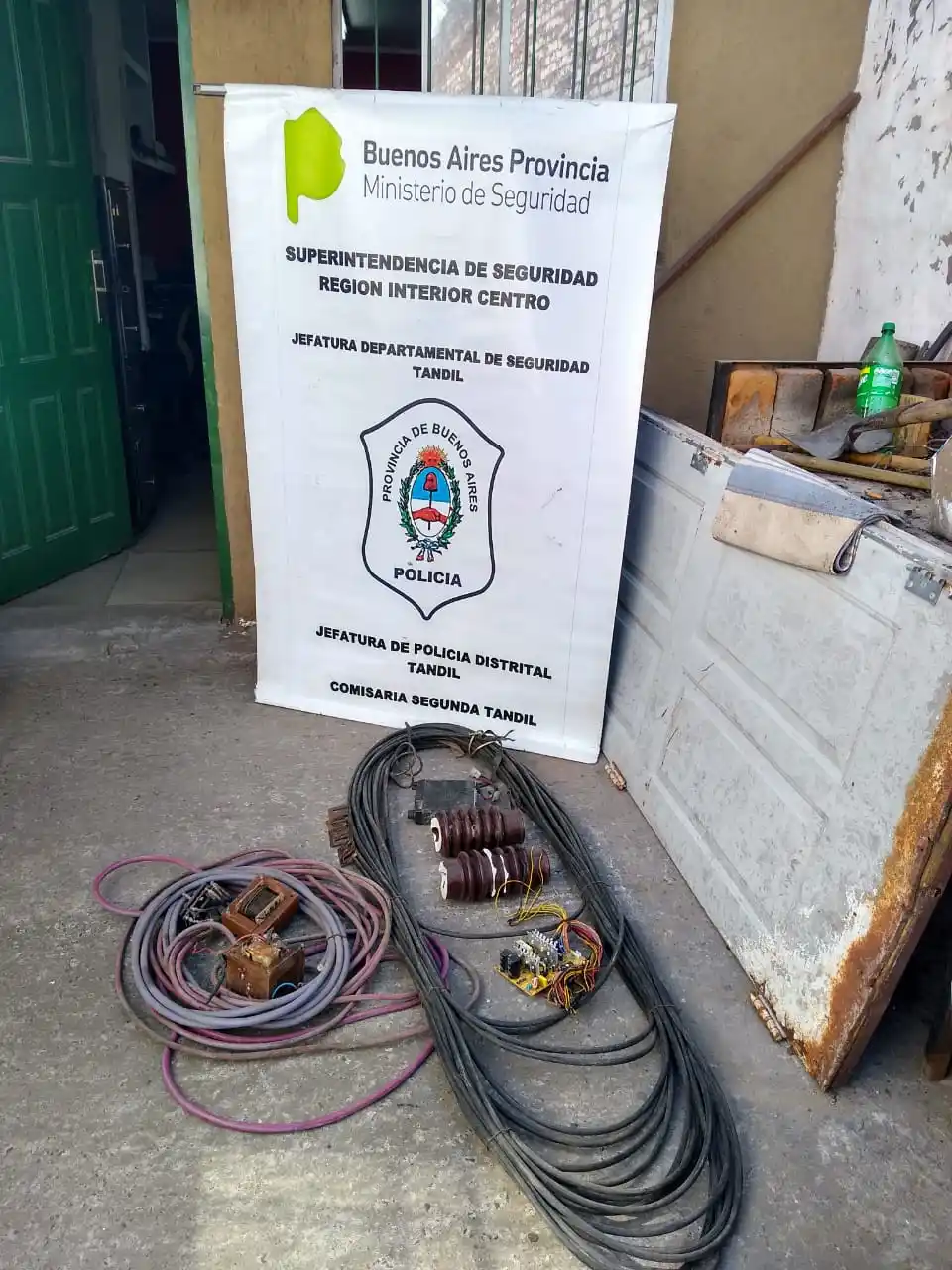 Lograron recuperar algunos elementos que habían sido robados de Radio de la Sierra