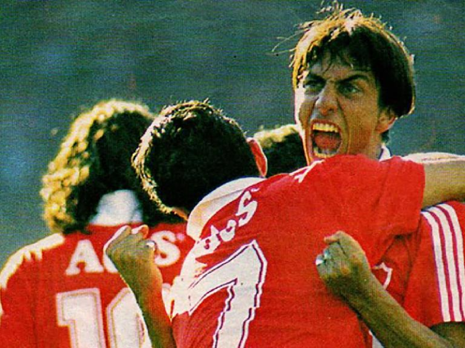 Un día en la vida: El futbolista que se condenó por hacerle un gol a Dios