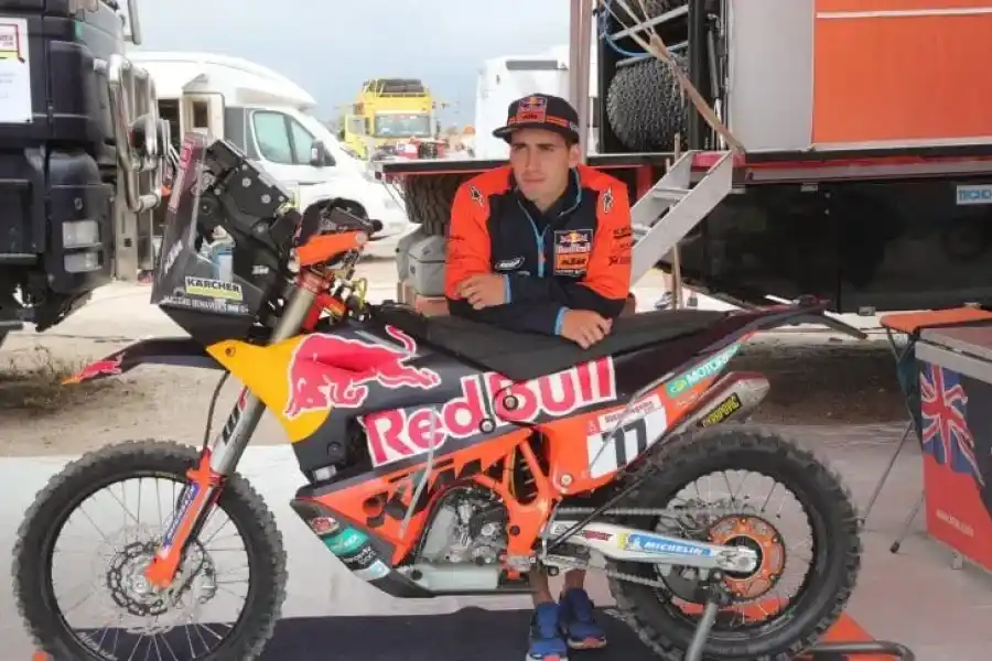 El argentino Luciano Benavides se proclama campeón del mundo de W2RC en Marruecos