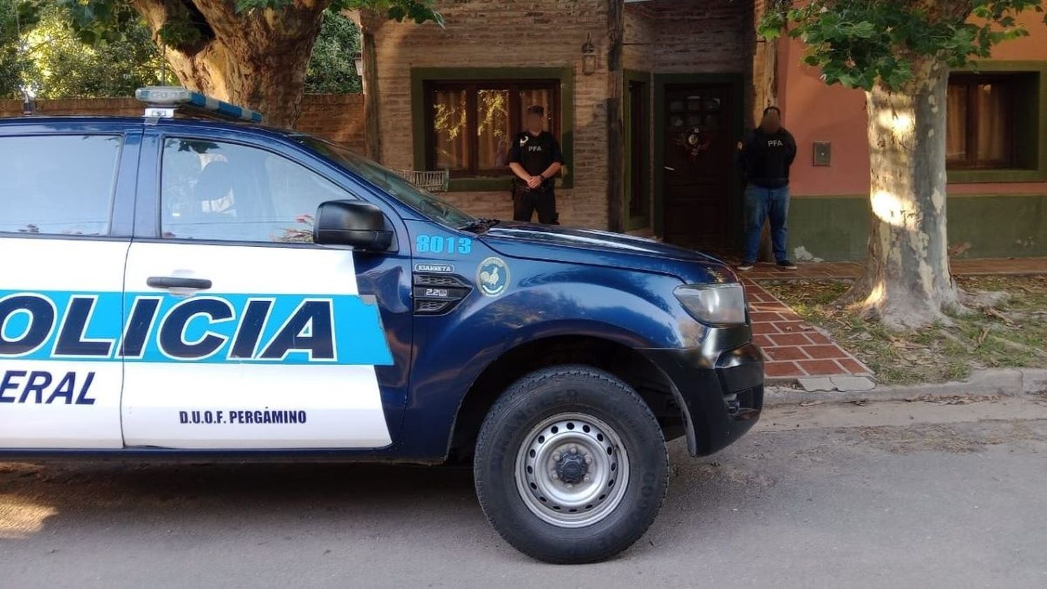 Detención en la localidad bonaerense de Mariano H. Alfonzo. - Policía Federal Argentina -