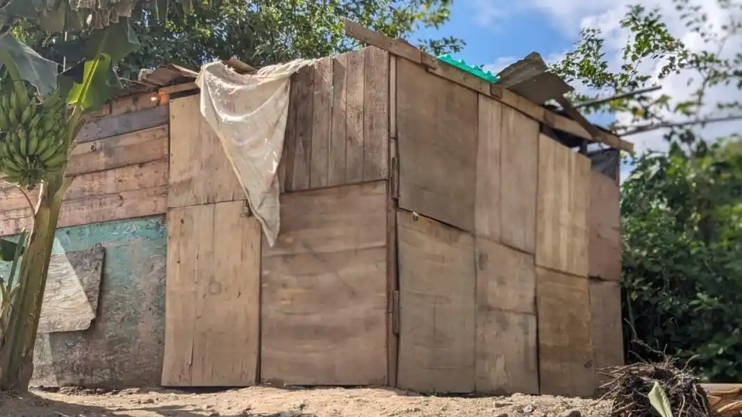 CON PIEDRAS asesinan a una pareja dentro de su humilde hogar en Carabobo