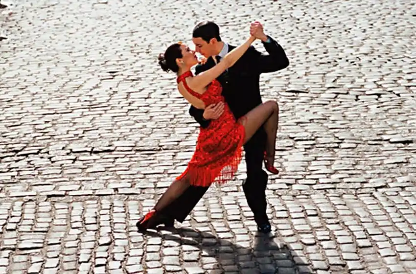 Un grupo feminista presentó un documento contra la violencia de género en el tango