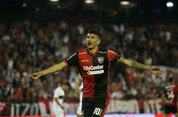 Newells oficializó la venta de Nicolás Castro al fútbol de Bélgica