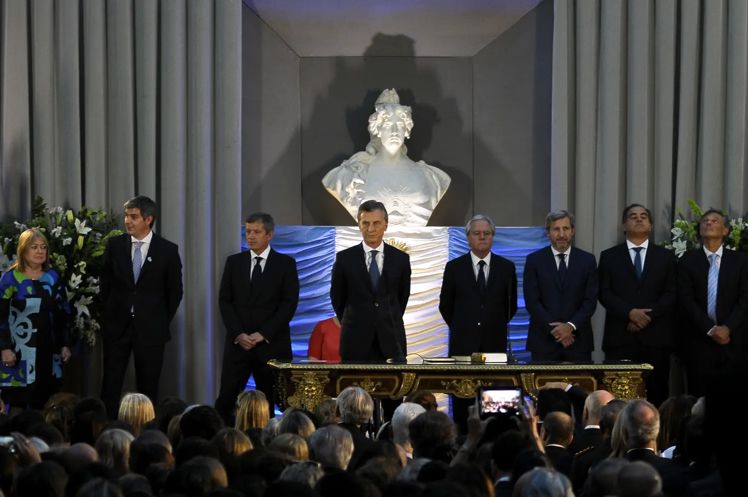 Macri le tomó juramento a su Gabinete