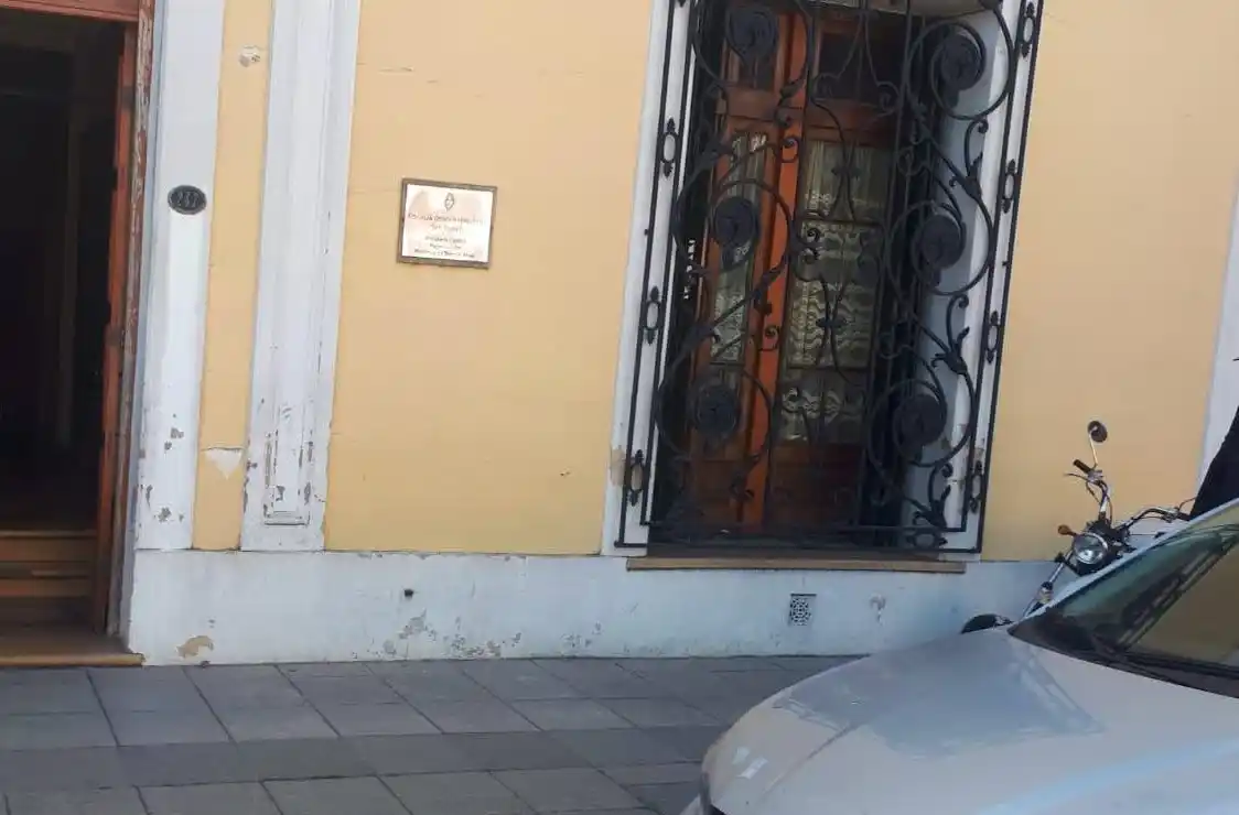 Pidió un remís desde Baradero y se despertó desnuda en la casa del remisero: la Justicia investiga el caso
