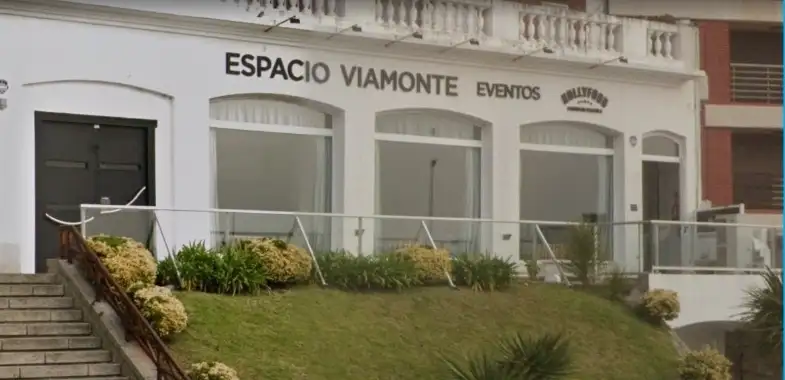 La entrada será un alimento no perecedero para el Club Cultural y Deportivo Roque Dalton.