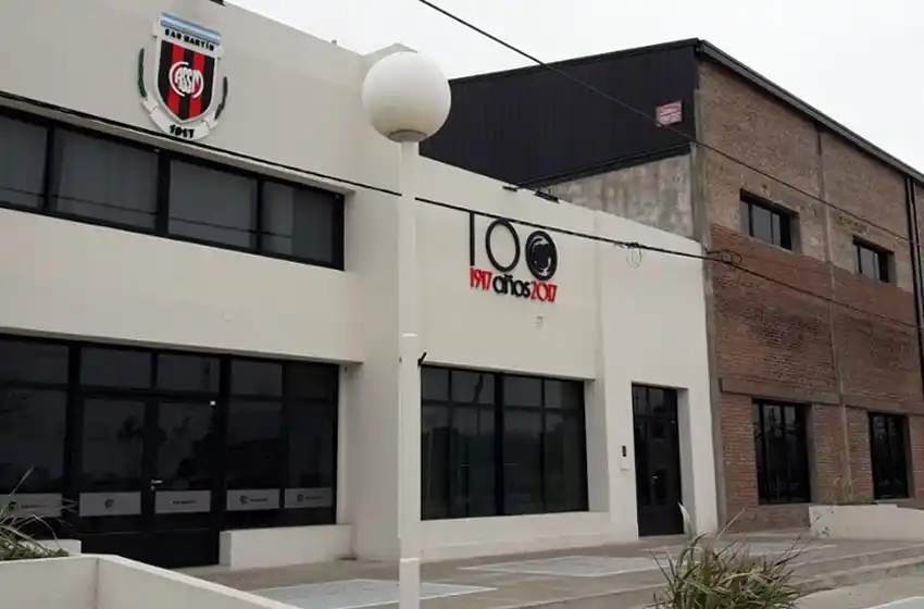 “Estamos esperando que se produzca el milagro», conmoción en Progreso por la desaparición del avión de Emiliano Sala