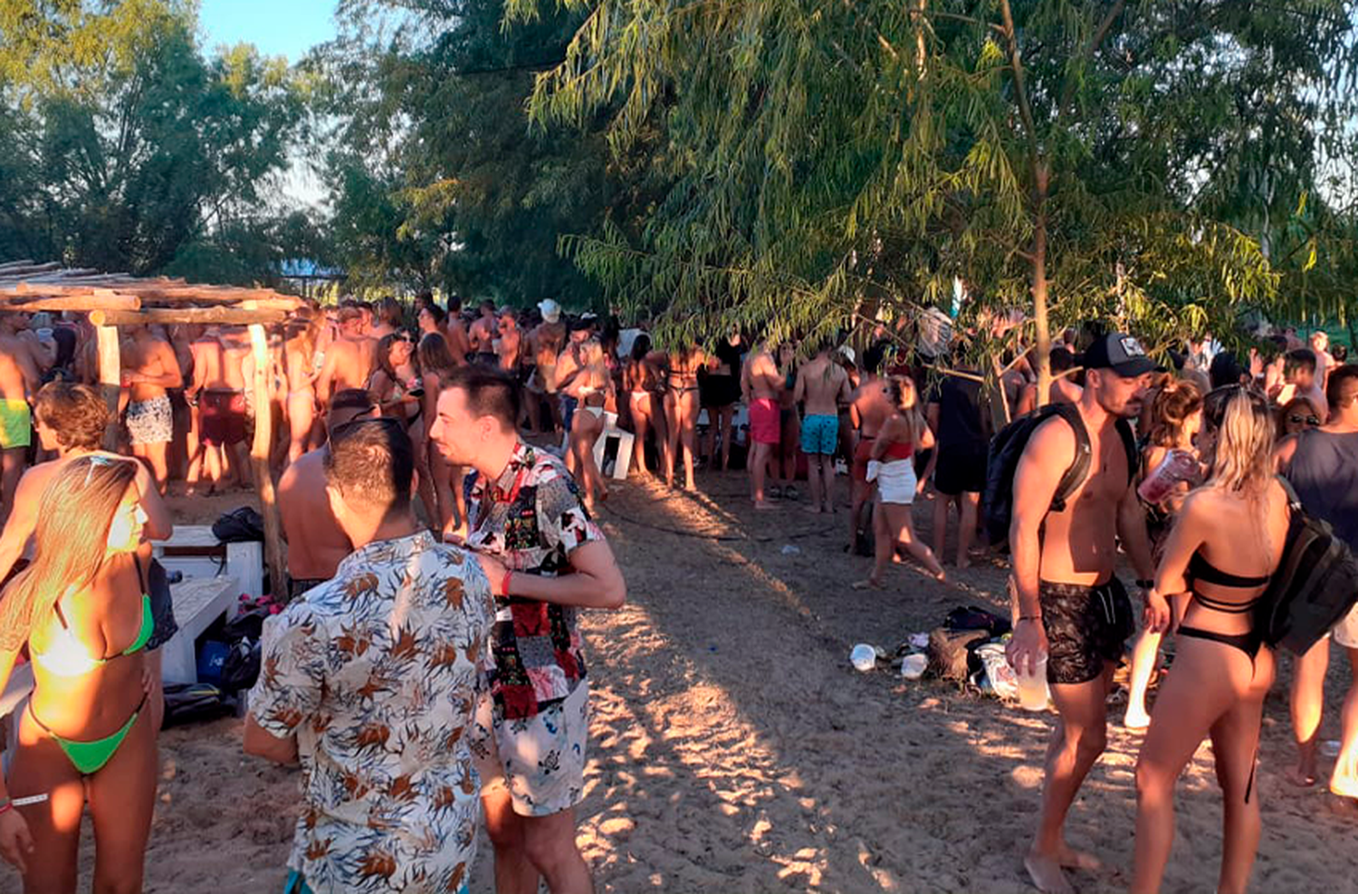 Polémica por una megafiesta que se iba a realizar en las islas de Victoria: desde la intendencia cancelaron el permiso