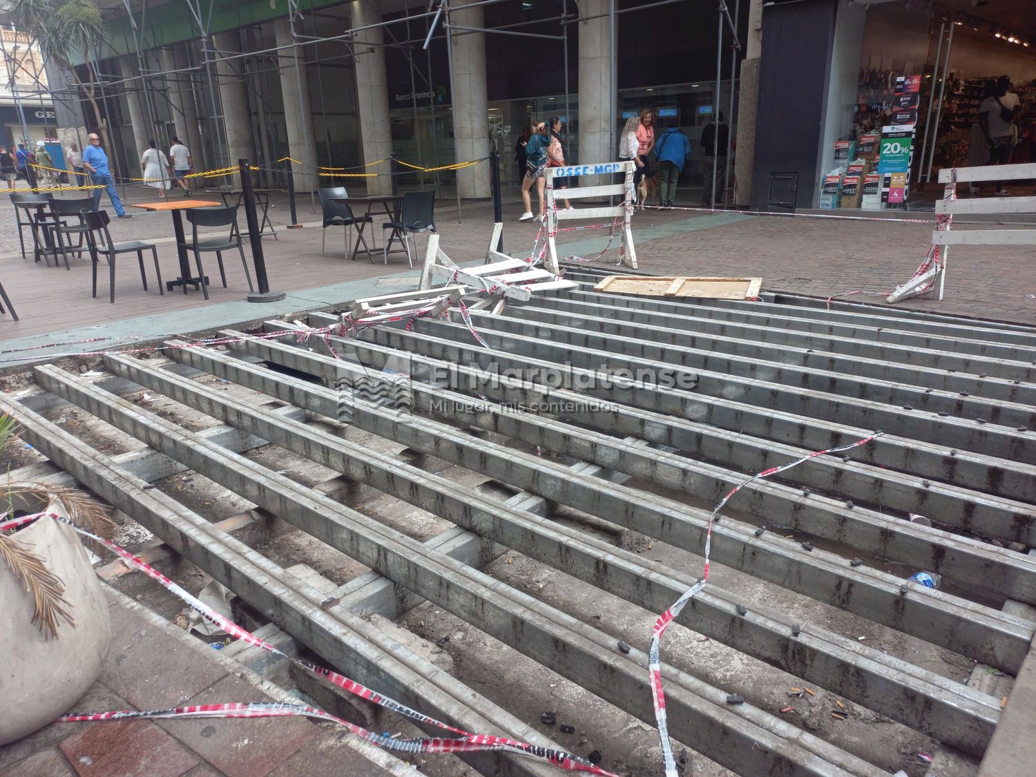 Preocupación por el estado de La Peatonal: "Es la carta de presentación de la ciudad y está abandonada"