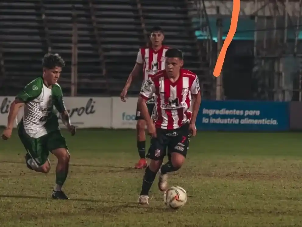 El León derrotó 1 a 0  a Brown SV en el arranque de la última fecha del Apertura. Foto:9 de Julio