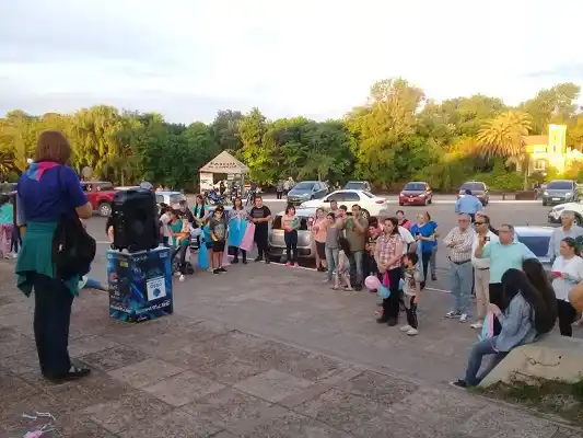 Caravana y proclama en la plaza contra la implementación del ESI