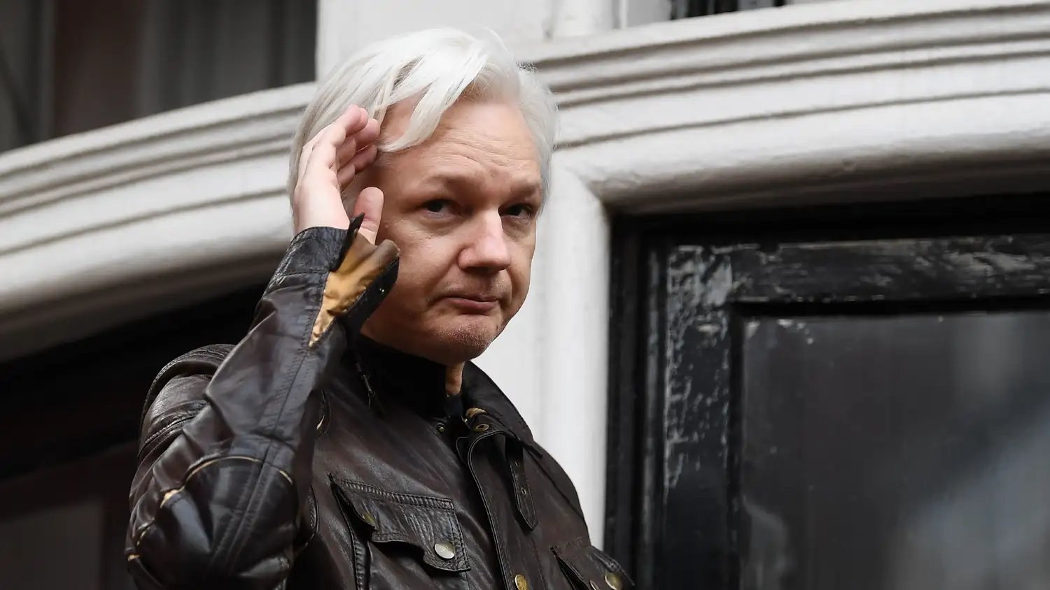 Lenín Moreno dijo que Assange tendrá que dejar la embajada de Ecuador en Londres