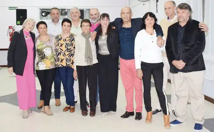 En el Día de la Madre: Una mamá con sus 11 hijos