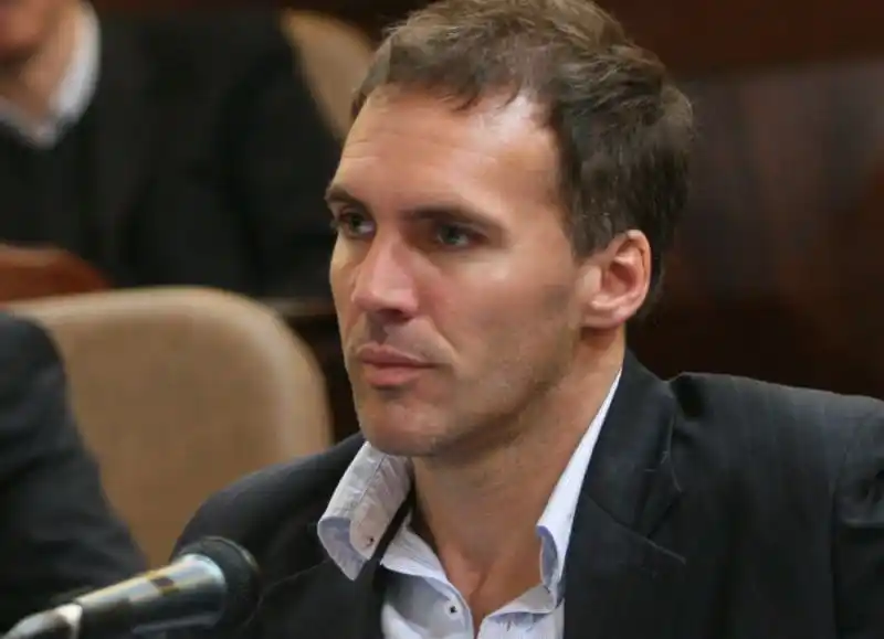 Irurueta apuntó contra Badino: "Nunca repartió un panfleto y te tira abajo la elección"