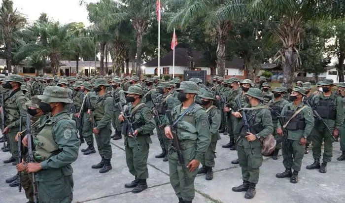 ¡TENSIÓN EN LA FRONTERA! ELN toma fincas en Apure e implanta toques de queda