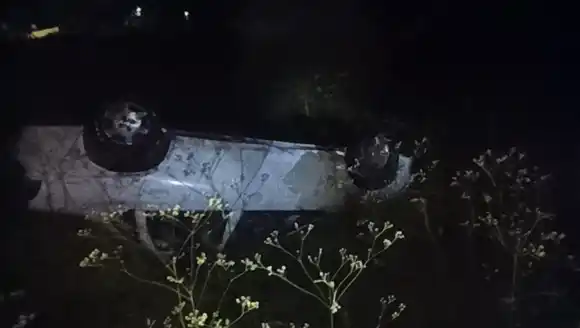 Violento vuelco en la Autovía Nacional 14