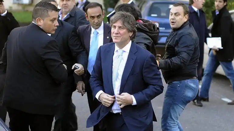 Boudou procesado: El Vicepresidente regresa al país y no pedirá licencia 