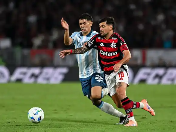 Flamengo venció a Racing y dio el primer paso hacia la final de la Libertadores