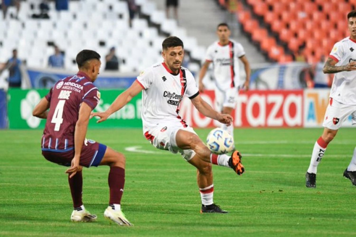 La Lepra y una derrota ante el Tomba (@Newell's)