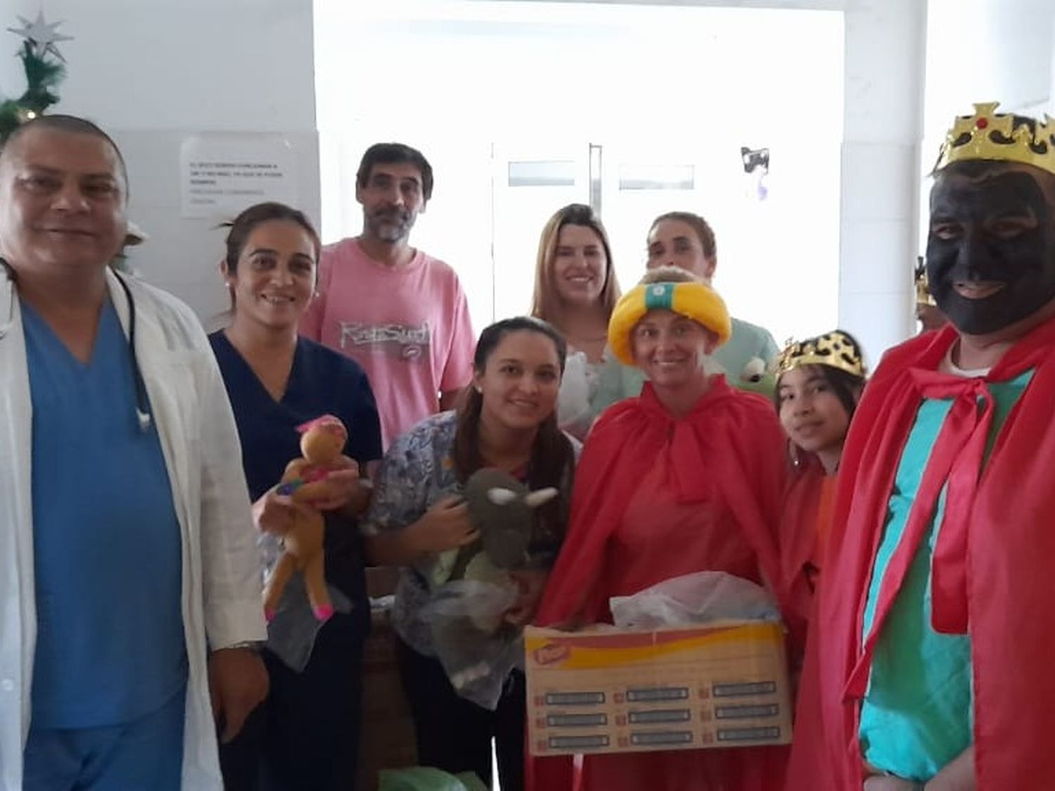 “Los Amigos Solidarios” entregaron regalos en la fiesta de “Reyes Magos”