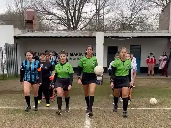 Fútbol femenino - 5