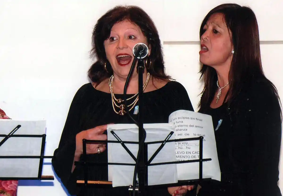Disfrutando. De la música como desde hace 28 años cuando accedió al Coro Alta Mira