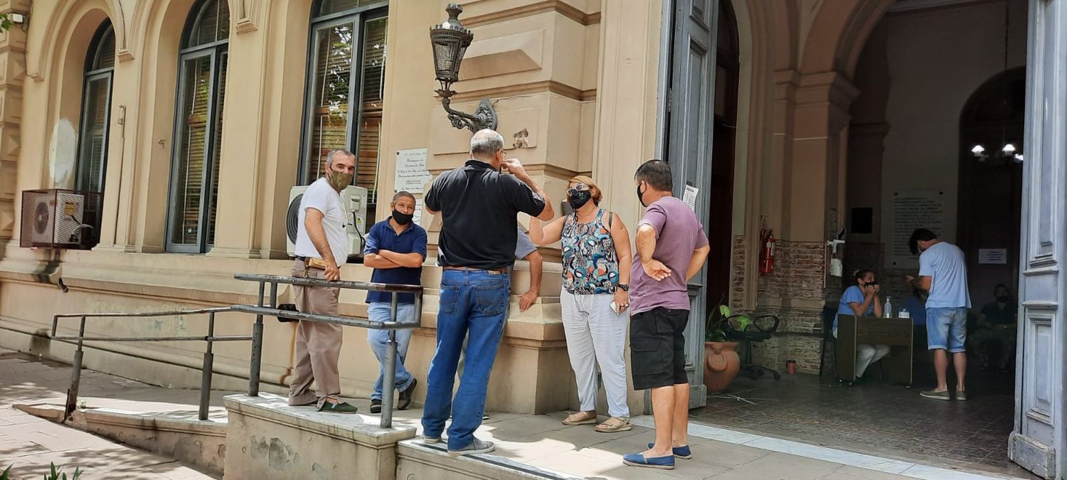 Ola de inseguridad: el intendente recibe a los vecinos autoconvocados