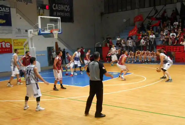 Torneo Federal: Central debutó con una derrota ante ferro
