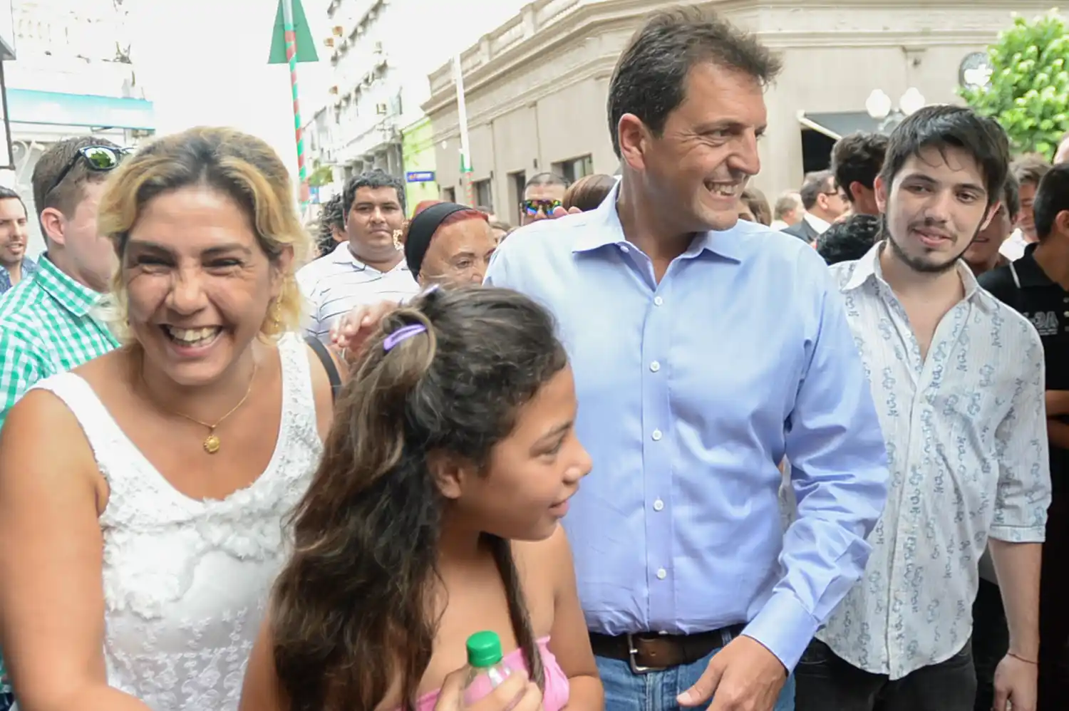 Massa visitó San Nicolás e intentó sumar al Intendente de Ramallo