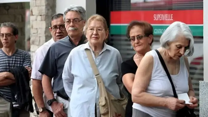 Francos aseguró que "el Estado no puede hacerse cargo de medidas que comprometan el equilibrio fiscal”.