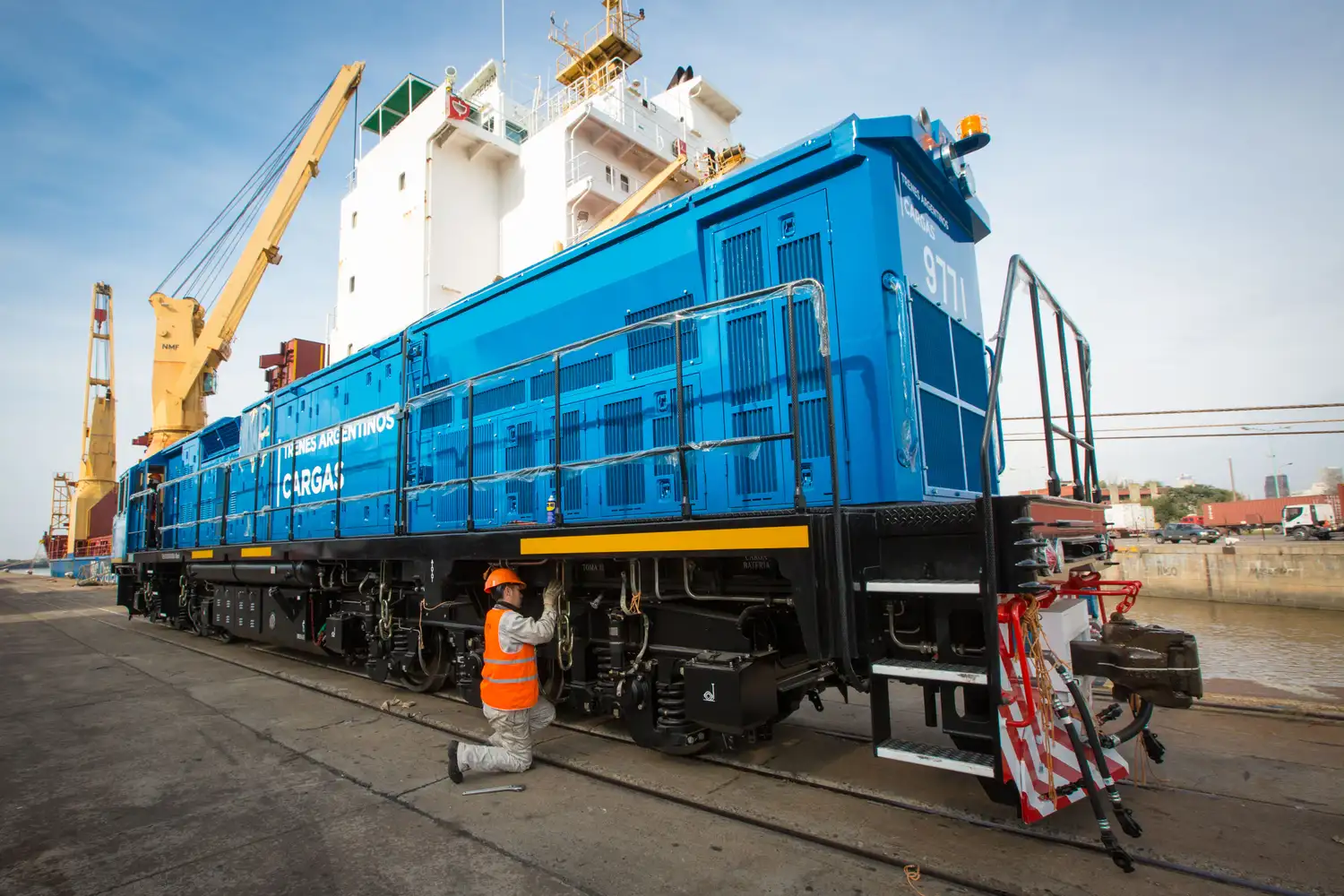 Llegaron 18 nuevas locomotoras para el Belgrano Cargas