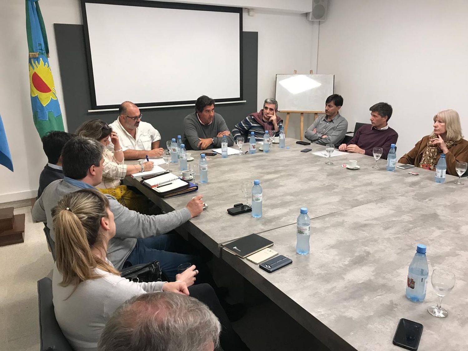 La CET lanzó un alerta por la crisis y recibió el proyecto del Consejo Económico y Social