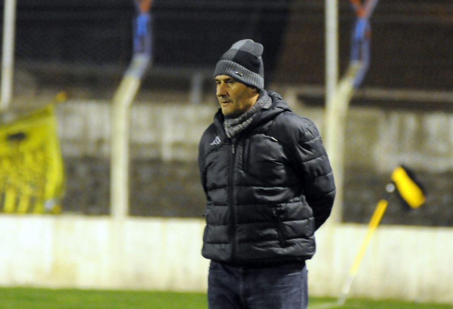 Tras la salida de Quiroz, Santamarina busca técnico